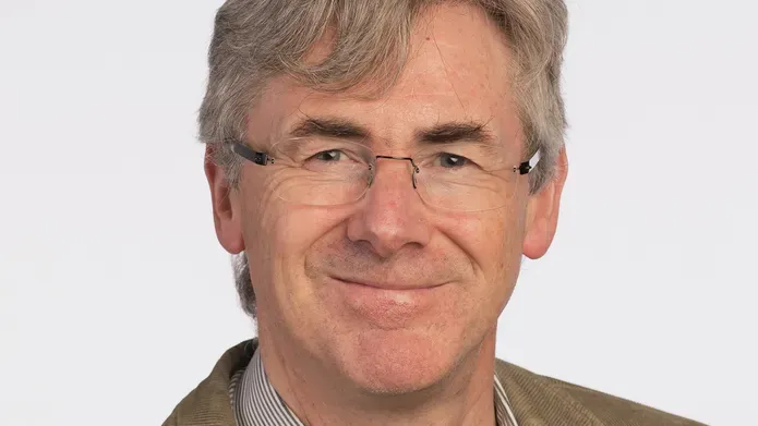 Portrait photo of Julian Blow