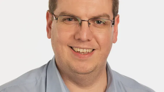 Portrait photo of Stuart McFarlane