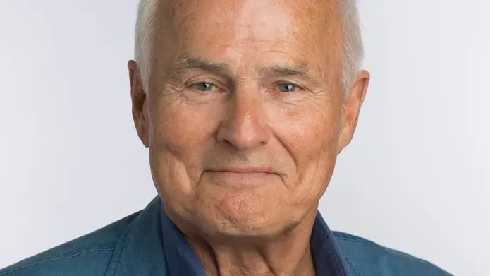 Portrait photo of Graeme Martin