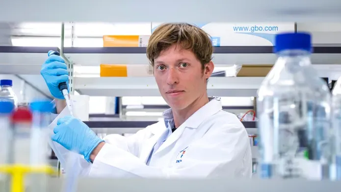 Dr Kasper Rasmussen