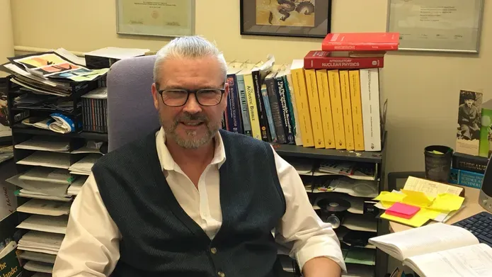 Pic of Dr Paul Campbell