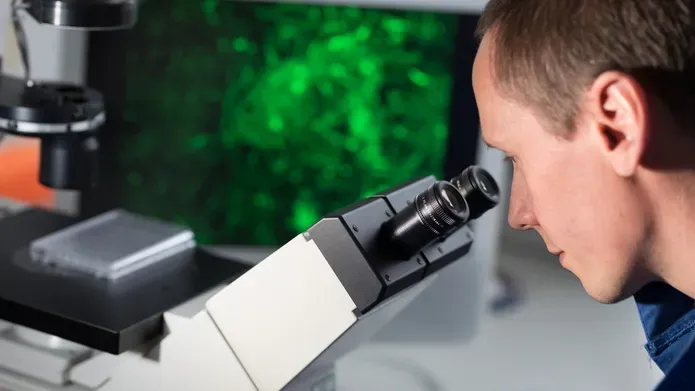 Life Sciences researcher