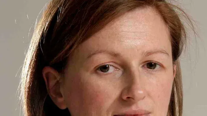 Portrait photo of Vicky Cowling