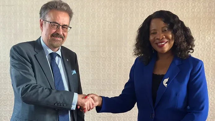 Professor Iain Gillespie with Malawi’s Minister of Education, Madalitso Kambauwa Wirima