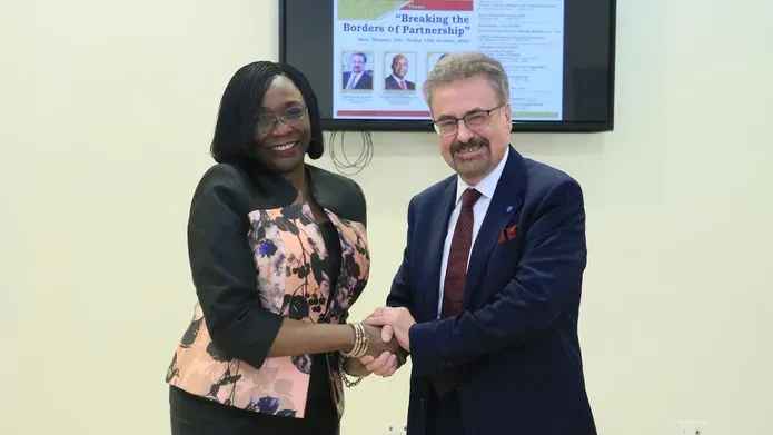 Professor Iain Gillespie with Professor Ogunsola, UniLag