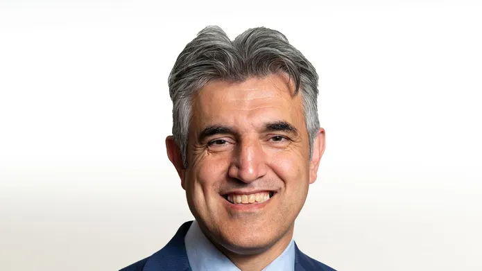 A portrait photo of Dr Sabir Zazai 