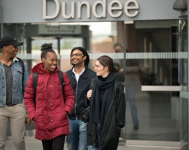 Students coming out of Dundee train station