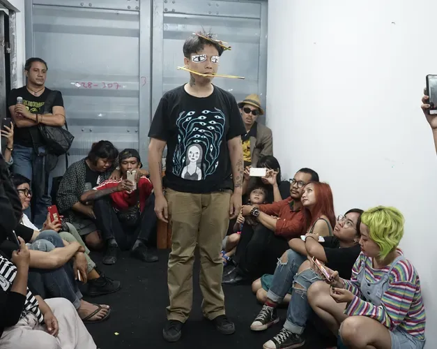 Class Meeting Vol. 1, Gudskul Short Course, 2019. Photo: Jin Panji /Gudskul. Image courtesy of Gudskul.