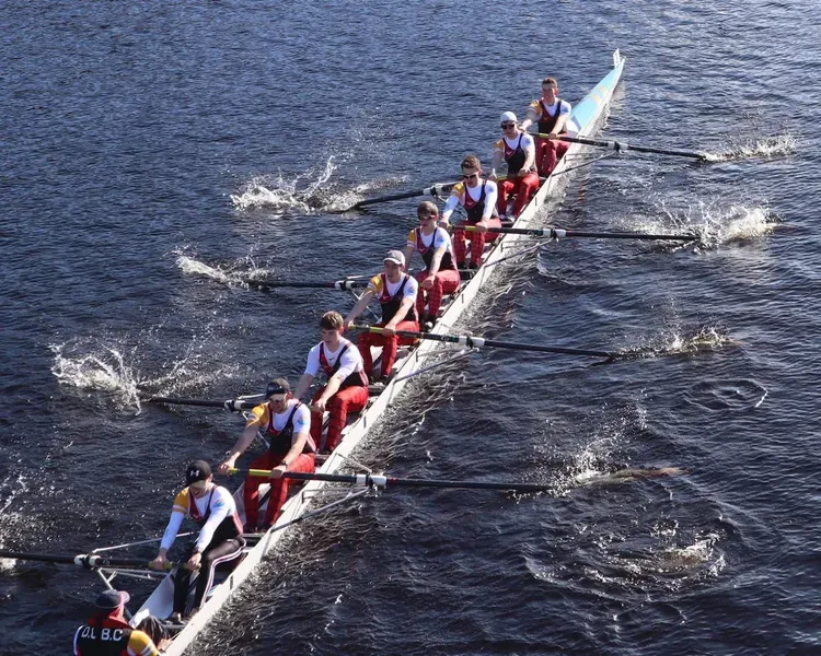 Boat with students rowing