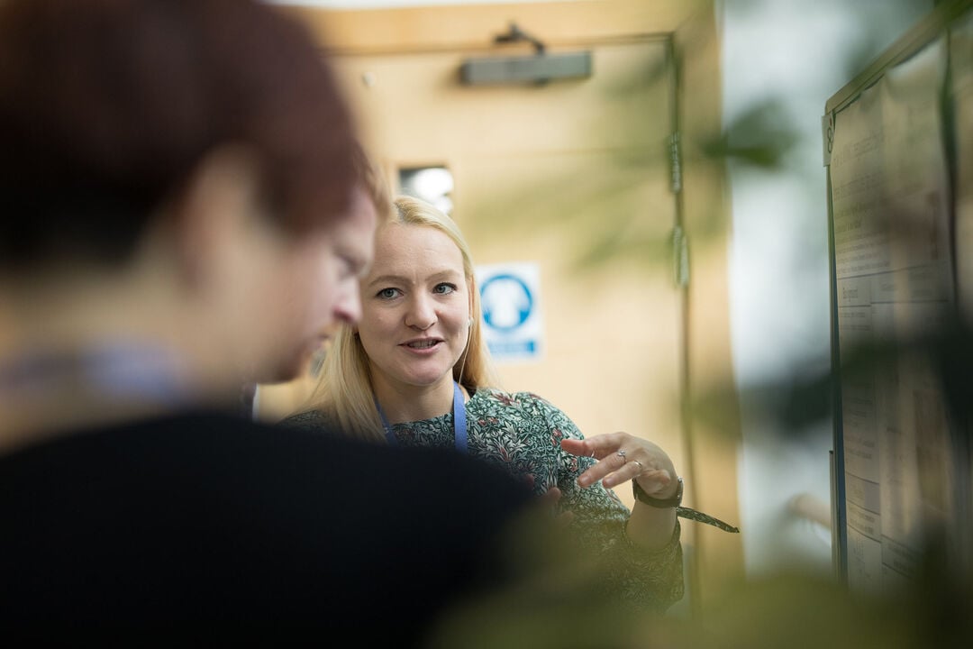 Academic speaking to students