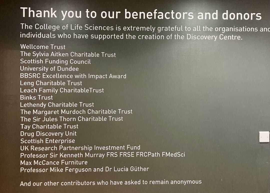 List of names of people and organisations who donated to the building of the Discovery Centre